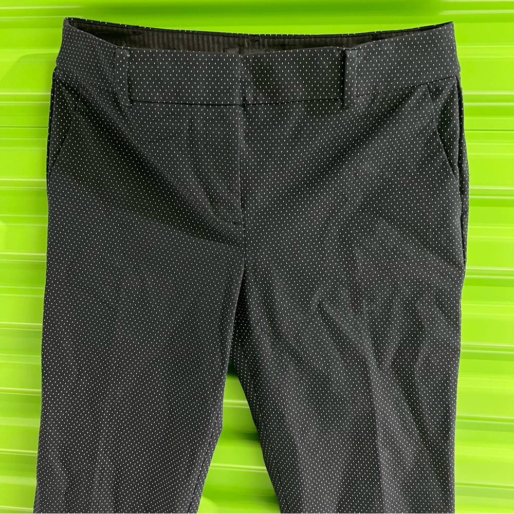 EUC Talbots Hampshire Ankle Black and White Polka Dot Pants Size 4p
